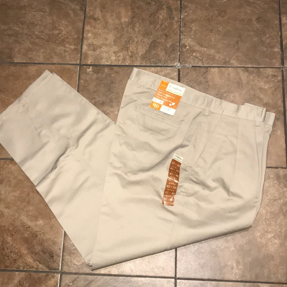 NWT Men’s Crossbow Khakis